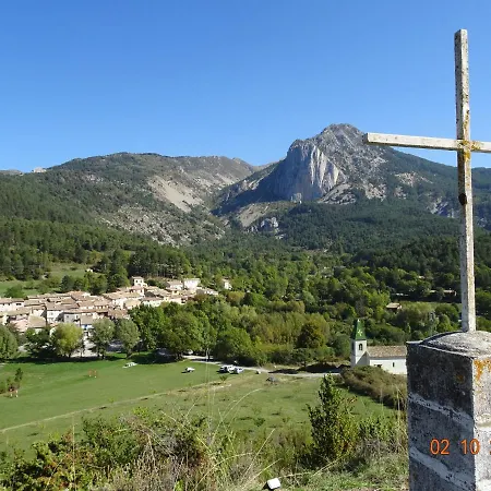 Сasa de vacaciones La Pardigone Castellane